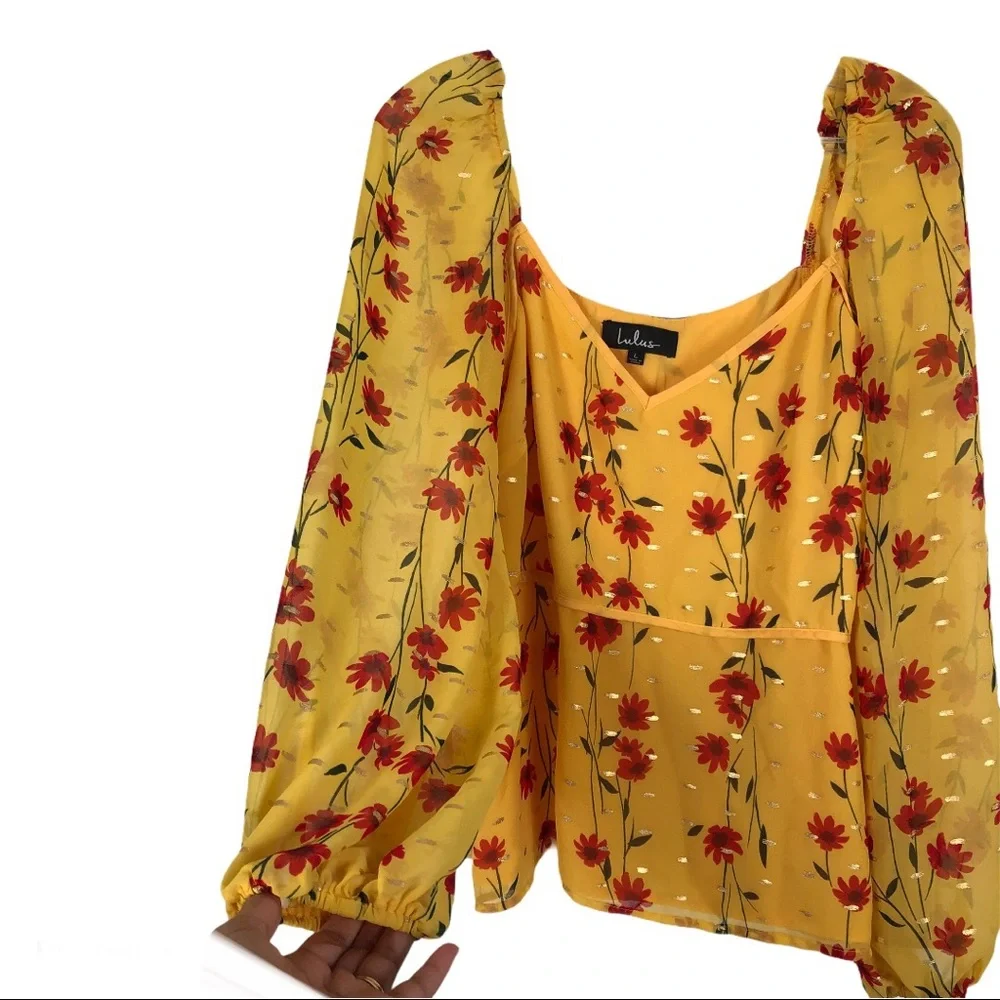 LULUS Raelyn Peplum Floral Blouse Size L - Picture 9 of 12
